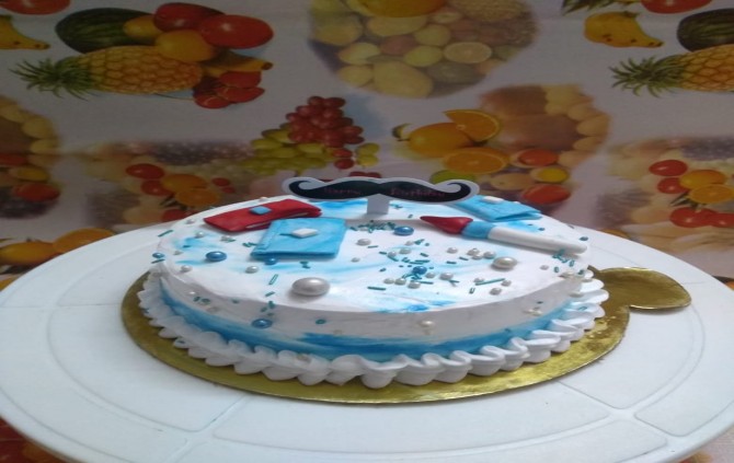 22 Magical Cakes All Book Lovers Will Appreciate | Matilda cake, Library  cake, Roald dahl